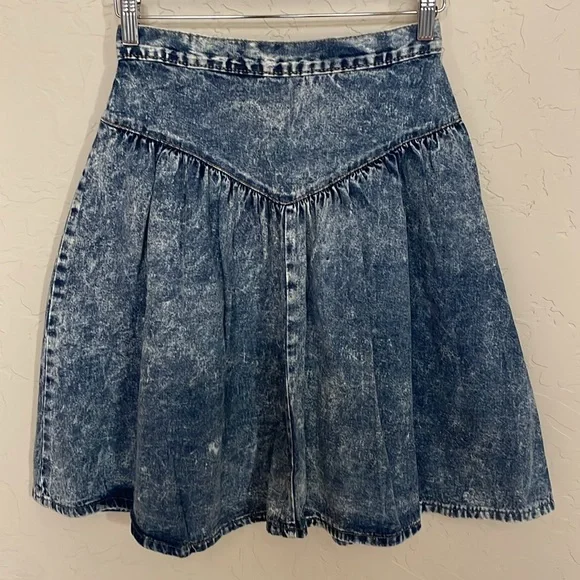 Zena Vintage Skirt - Picture 2 of 5